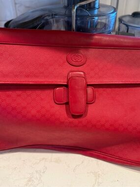 Vintage  Gucci Beige and Red Leather Interior Zip Pocket Bag